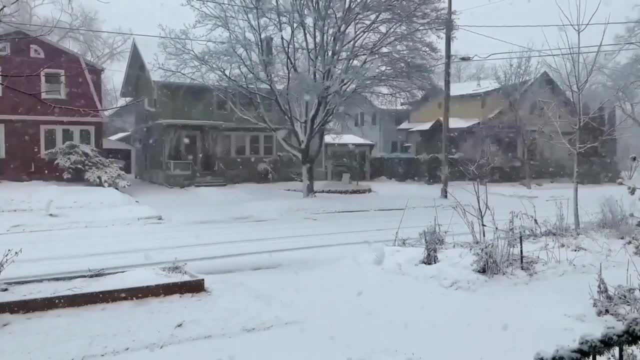 Time lapse of a snowstorm in Madison
